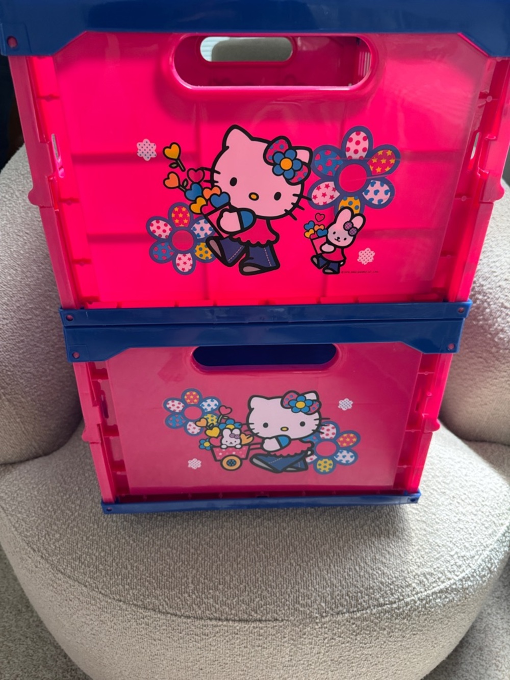 2 Vintage Sanrio Hello kitty collapsible crates